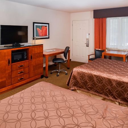 Best Western Executive Inn Хоббс Экстерьер фото