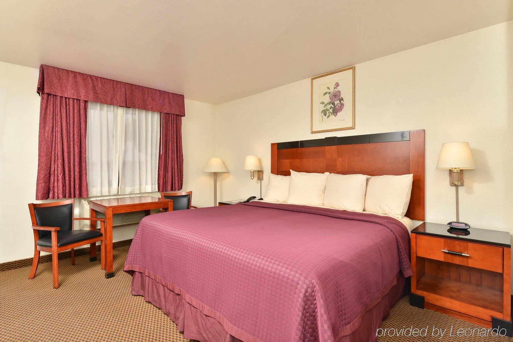 Best Western Executive Inn Хоббс Экстерьер фото