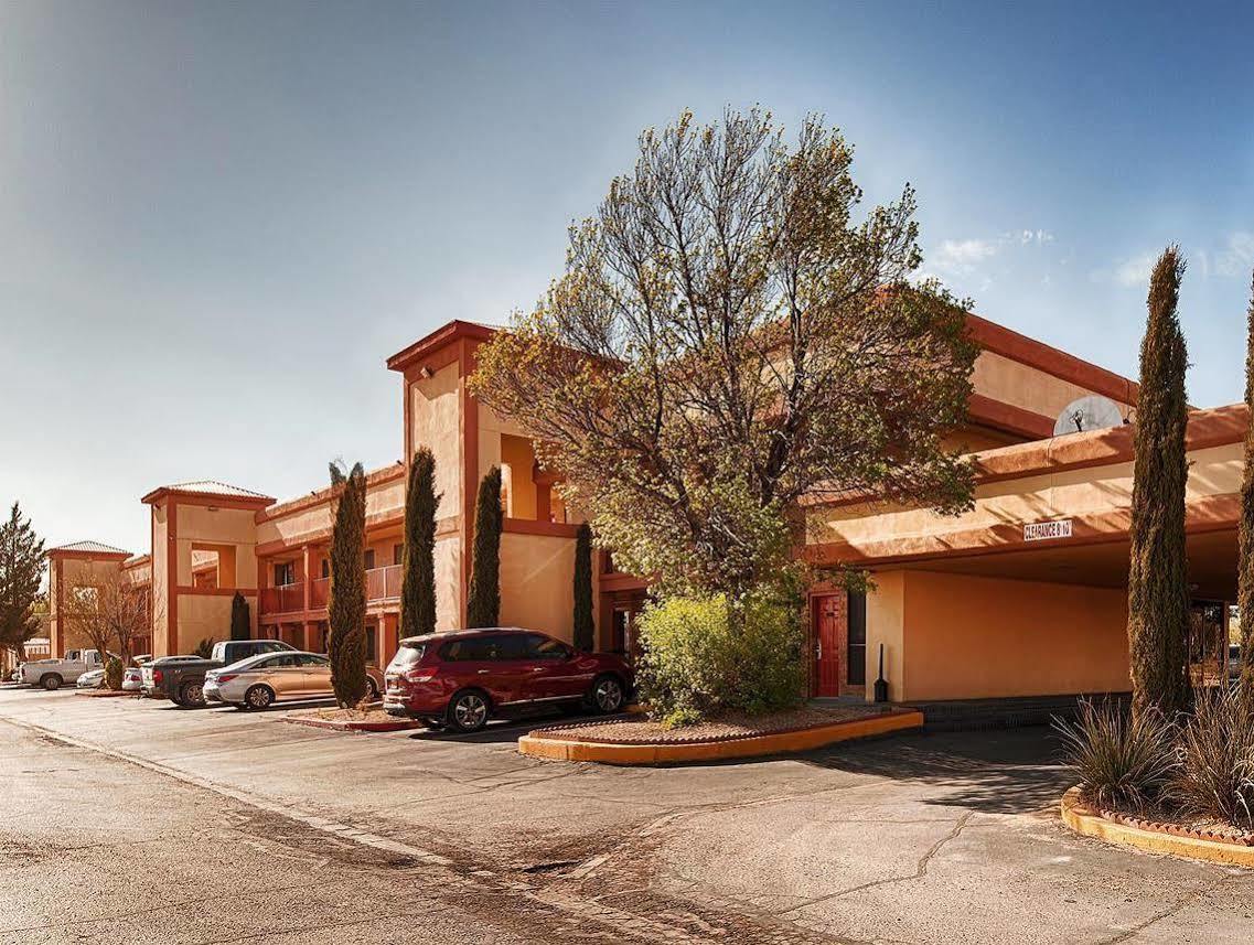 Best Western Executive Inn Хоббс Экстерьер фото