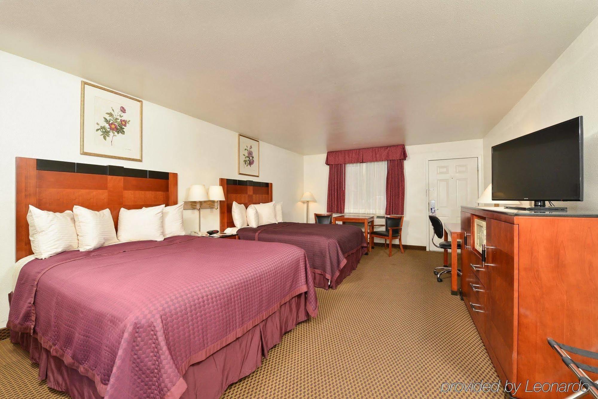 Best Western Executive Inn Хоббс Экстерьер фото